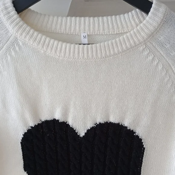 B) Chic Cream Sweater with BlackHeart Design - Picture 2 of 4